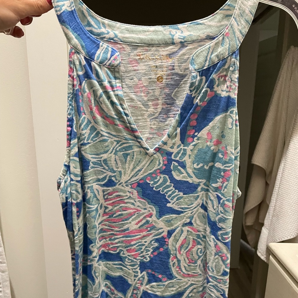 Size small, cotton, lily shirt